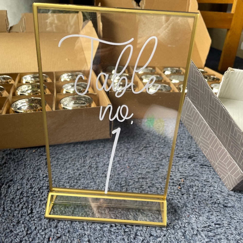 Gold table numbers 1-18